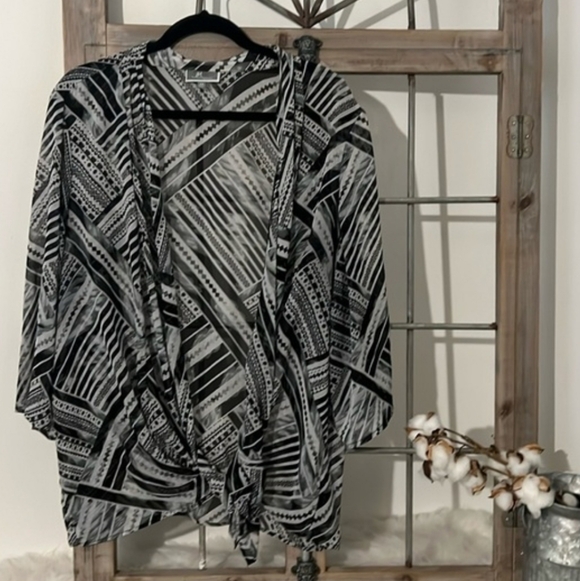 JM Collection Cover - Picture 1 of 8